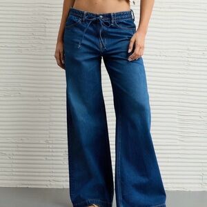 American Eagle Outfitters Indigo Wide-Leg Jeans size 00 Regular